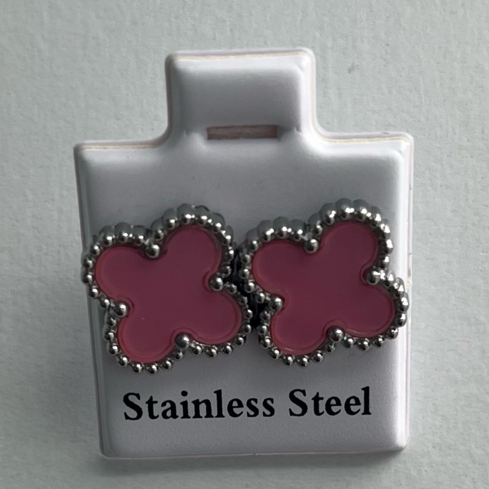 🌸Boutique Stainless Steel Pink Enamel and SilverTone Clover Earrings